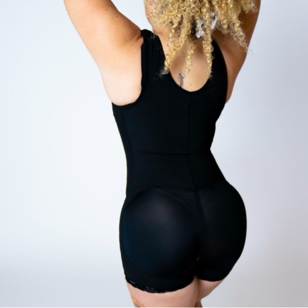 Nwt Full Body Shaper - image 5